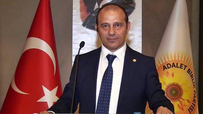 <p>ve Adalet Birlik Partisi Genel Başkanı İrfan Uzun ile </p>