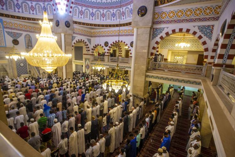 <p>Sudan'da ramazan ayının ilk teravih namazı, başkent Hartum'daki el-Nur Camisi'nde kılındı.</p>

<p> </p>
