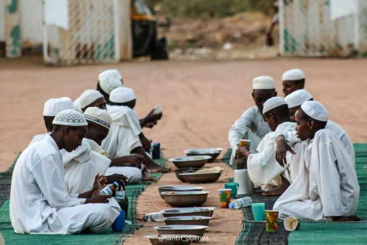<p>Hartum, Sudan: 13 saat</p>
