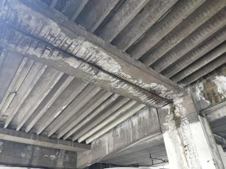<p>Gerçekte olan</p>