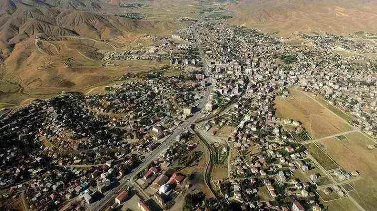 <p>Hakkari- 16 bin 743 kişi</p>
