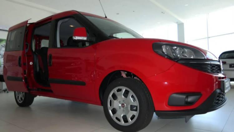 <p><strong>DOBLO YİNE EN ÇOK TERCİH EDİLEN MODEL OLDU</strong></p>
<p> </p>
<p>Online pazarda geçen ay 24 bin 122 adet hafif ticari araç satışı gerçekleşti.</p>