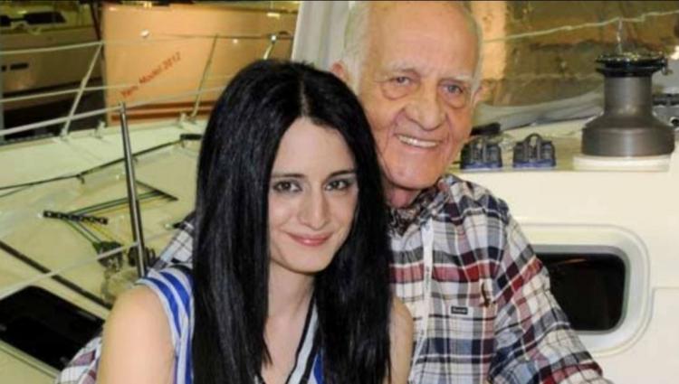 <p><span style="color:#B22222"><em><strong>Koç ailesinin önde gelen isimlerinden biri olan Suna Kıraç'ın vasiyetnamesinde yer alan maddeler baba ve kız arasında krize neden olmuştu. Kızı İpek Kıraç'a bırakılan yüklü miras nedeniyle öfkelenen İnan Kıraç, tüm varlığına el koymak istediği gerekçesi ile İpek Kıraç’ı evlatlıktan reddettiğini duyurdu.</strong></em></span></p>
