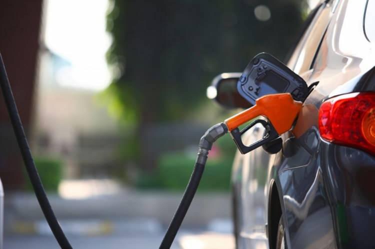 <p>İstanbul Avrupa Yakası'nda bir litre benzin fiyatı: 20,43 TL</p>

<p> </p>

<p>İstanbul motorin litre fiyatı Avrupa Yakası'nda 19,85 TL</p>

<p> </p>

<p>İstanbul LPG litre fiyatı Avrupa Yakası'nda 11.90 TL</p>

<p>Haber Global</p>
