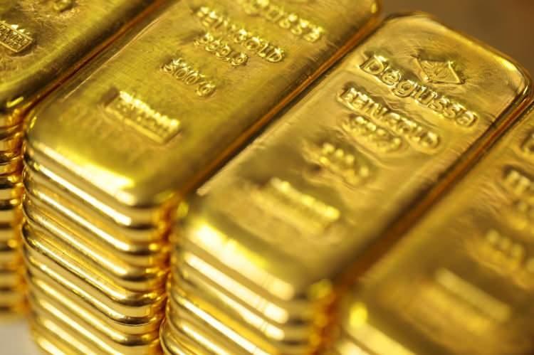 <p>Euro dolar paritesi 1.06'ya gerileseydi daha yüksek atak görürdük. Dolar endeksi 103 seviyesine geriledi yine. Frenleme var burada. Bunu frenleyen euro-dolar paritesinin 1.07 üzerinde olması.</p>
