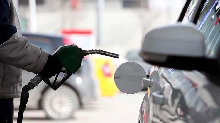 <p><strong>İZMİR AKARYAKIT FİYATLARI</strong></p>
<p> </p>
<p>• Benzin: 20,93 TL</p>
<p>• Motorin: 20,99 TL</p>
<p>• LPG (Otogaz): 11,88 TL</p>