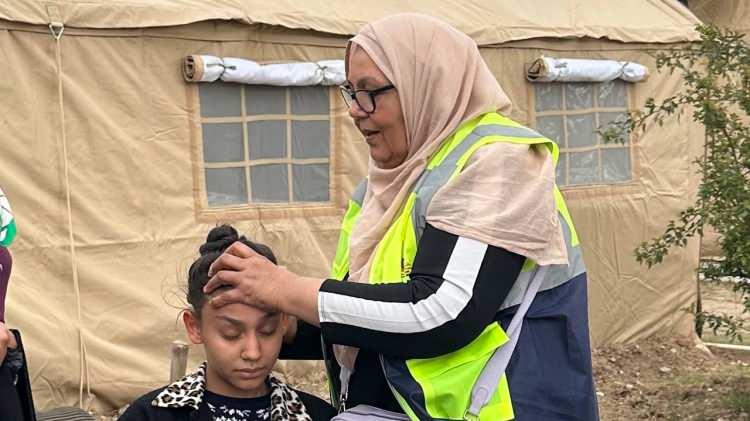 <p>Bayramda yarım günü kendi çocuklarımla geçirip hemen Türkiye’ye gideceğim inşallah” ifadelerine yer verdi.</p>