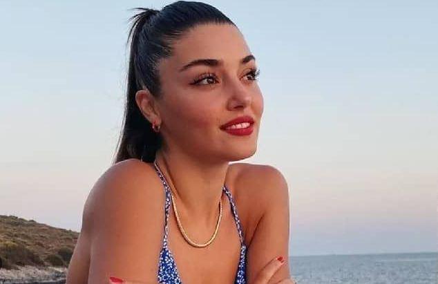 <p><strong>O özel anları paylaşan yıldız gecenin devamında Royal Arena'da Andrea Bocelli konserine gitti.</strong></p>

<p> </p>
