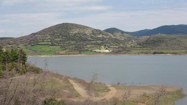 <p>Türkiye'de özellikle son yıllarda yaşanan kuraklık nedeniyle barajlardaki doluluk oranları azaldı.</p>

