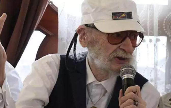 <p><strong>Mesajında ayrıca şunlara yer veren Yıldızoğlu, ''Sevgili dostlarım artık bu yaşlarda hepinizi göremiyorum eskisi gibi. Beraber zevkli anlar yaşayamıyoruz. Ama hepiniz kalbimdesiniz. Hepinizi hatırlıyorum ve anıyorum." dedi.</strong></p>
