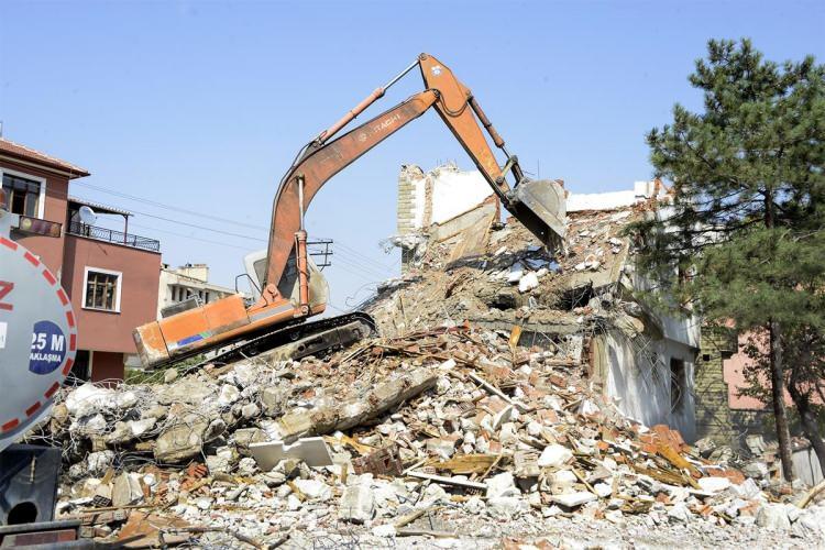 <p>. İnşallah bununla da İstanbul başta olmak üzere bütün illerimizdeki ihtiyacı bu şekilde gidermiş olacağız.</p>
<p> </p>