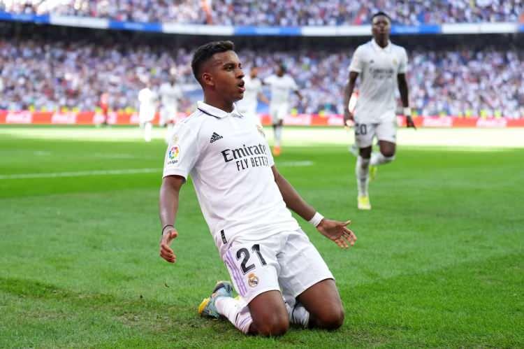 <p>17- Rodrygo / Sağ Kanat<br />
<br />
* Real Madrid<br />
<br />
* 80 Milyon Euro</p>
