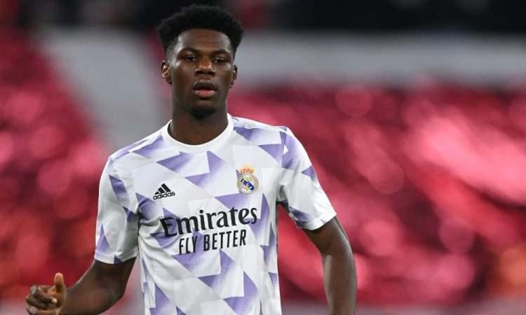 <p>12- Tchouameni / Ön Libero<br />
<br />
* Real Madrid<br />
<br />
* 90 Milyon Euro</p>