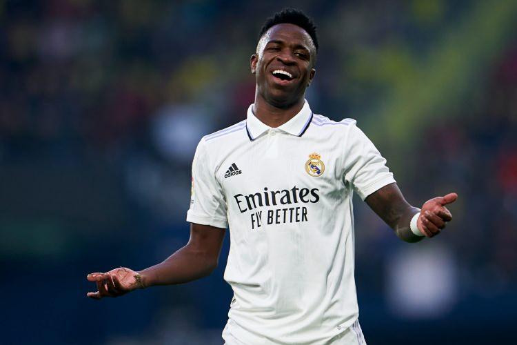 <p>4- Vinicius Junior / Sol Kanat<br />
<br />
* Real Madrid <br />
<br />
* 120 Milyon Euro</p>
