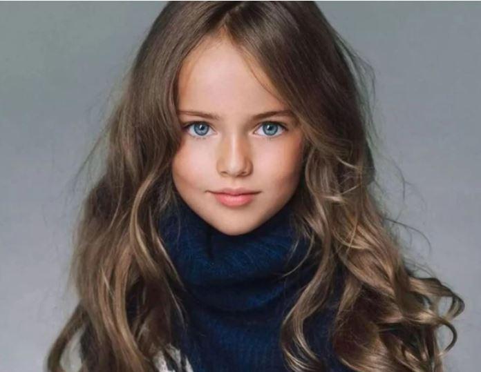 <p><span style="color:#B22222"><em><strong>Daha 4 yaşındayken güzelliğiyle herkesi büyüleyen Rus model Kristina Pimenova, "Dünyadaki en güzel kız çocuk" olarak gündeme gelmişti. Sosyal medyada geniş bir hayran kitlesine sahip olan genç kız son haliyle dikkat çekti. İşte fotoğraflarıyla herkesi büyüleyen Pimenova'nın son hali...</strong></em></span></p>
