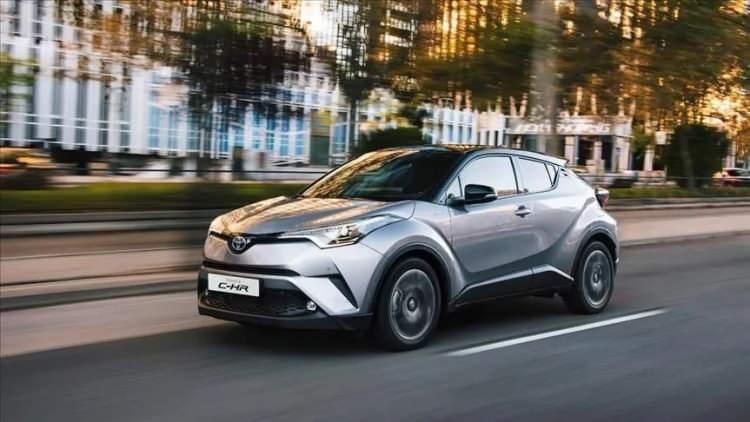 <p>Online pazarda geçen ay 24 bin 122 adet hafif ticari araç satışı gerçekleşti. Fiat Doblo, 3 bin 404 adetle yine ayın en çok tercih edilen modeli oldu.  </p>

