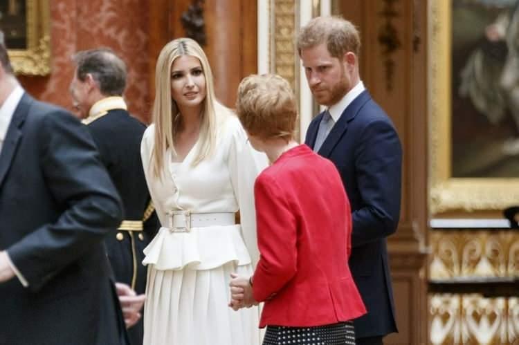 <p><span style="color:#800000"><strong>Evlerinin dört duvarı arasında, birlikte inşa ettikleri her şey parçalanıyor. Ivanka Trump ile Jared Kushner, toplum içine çıktıklarında bile birbirlerine olan öfkelerini kontrol altında tutamaz hale geldi.</strong></span></p>