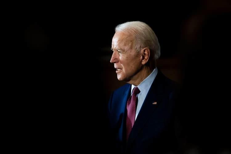 <p><span style="color:#000000"><strong>Öte yandan siyasi perdeden de Charles'a ret haberi geldi. Beyaz Saray, ABD Başkanı Biden'ın taç giyme törenine katılamayacağını ifade etti.</strong></span></p>