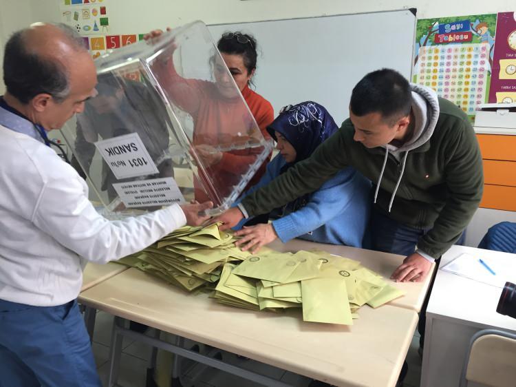 <p><strong>KONYA</strong></p>
<p><strong>1 </strong>MUSTAFA KALAYCI</p>
<p><strong>2 </strong>KONUR ALP KOÇAK</p>
<p><strong>3 </strong>CELİL ÇALIŞ</p>
<p><strong>4 </strong>GÜZİDE ÇIPAN</p>
<p><strong>5</strong> HÜSEYİN KAVAS</p>
<p><strong>6</strong> BİLAL YİĞİT 7 MUSTAFA YAĞAN</p>
<p><strong>8 </strong>MEHMET TURHAN</p>
<p><strong>9</strong> YASİN YAKAR</p>
<p><strong>10 </strong>SALİH AKÇA</p>
<p><strong>11 </strong>SONGÜL GİZEM YÜCEL</p>
<p><strong>12</strong> RAMAZAN UYAR</p>
<p><strong>13</strong> AYTEKİN MART</p>
<p><strong>14 </strong>YAKUP KOCABAŞ</p>
<p><strong>15 </strong>FATİH TOKLUCU</p>