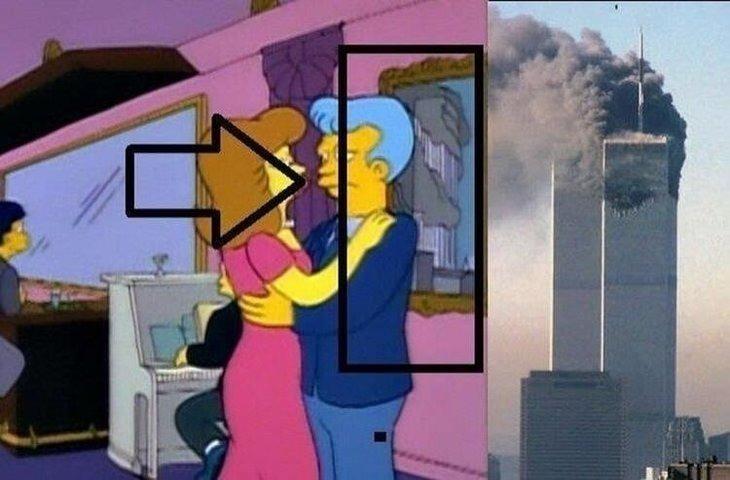 <p><strong>1993'teki bir bölümde ise duvardaki tabloda ikiz kulelere benzer bir yapının dumanlar altında olduğu görülüyor.</strong></p>
