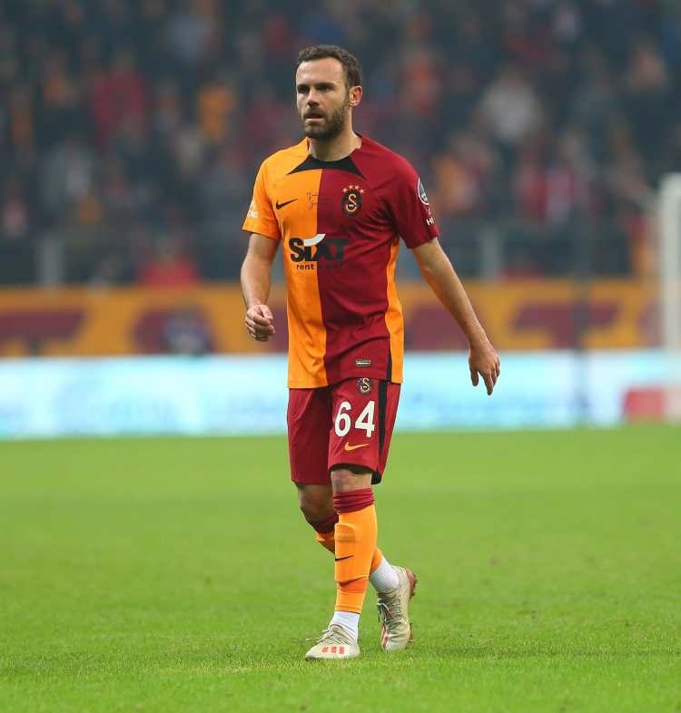 <p>* Juan Mata / Galatasaray<br />
<br />
* 34 yaşında<br />
<br />
* Orta Saha</p>
