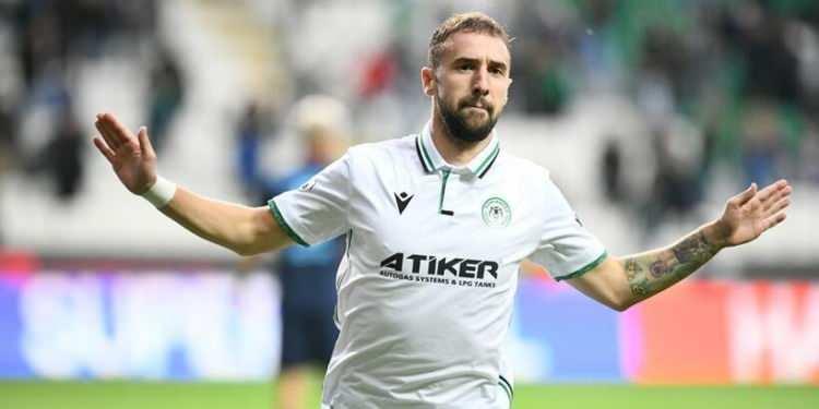 <p>* Endri Çekici / Konyaspor<br />
<br />
* 26 yaşında<br />
<br />
* Orta Saha</p>
