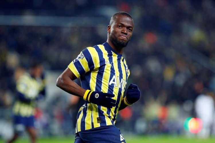 <p>* Enner Valencia / Fenerbahçe<br />
<br />
* 33 yaşında<br />
<br />
* Forvet</p>
