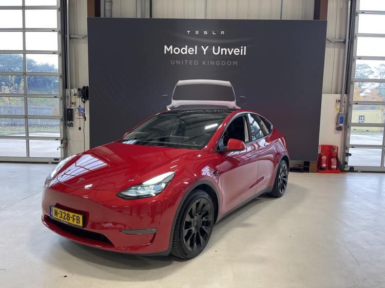 <p>İstasyonlarda Tesla araç sahipleri kW başına 7.30 TL, Tesla olmayan araçlarını şarj etmek isteyenler ise kW başına 8.60 TL ödeyecek.</p>
