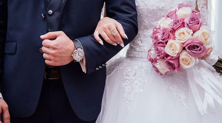 <p><span style="color:#800000"><strong>"Mobilyadaki fiyat artışı enflasyon sepetinin altında ancak artış beklentisi ve se&ccedil;im sonrası belirsizlik talebi &ouml;ne &ccedil;ekti. Ge&ccedil;tiğimiz yıllara g&ouml;re daha hareketli bir d&ouml;nem ge&ccedil;iyor.</strong></span></p>
