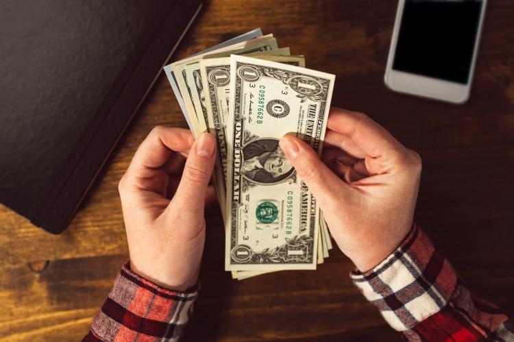 <p><strong>10. Medya ve Eğlence</strong></p>
<p> </p>
<p>91 milyarder, listenin yüzde 3'ü</p>
<p>En zengin: 94,5 milyar dolarla Michael / Bloomberg finansal bilgi ve medya şirketi Bloomberg LP'nin kurucu ortağı.</p>