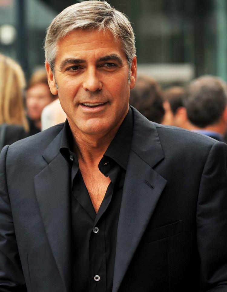 <p><span style="color:#008080"><strong> George Clooney </strong></span><a href="https://www.yasemin.com/" target="_blank"><span style="color:rgb(255, 255, 255)"><strong>(Yasemin.com)</strong></span></a></p>