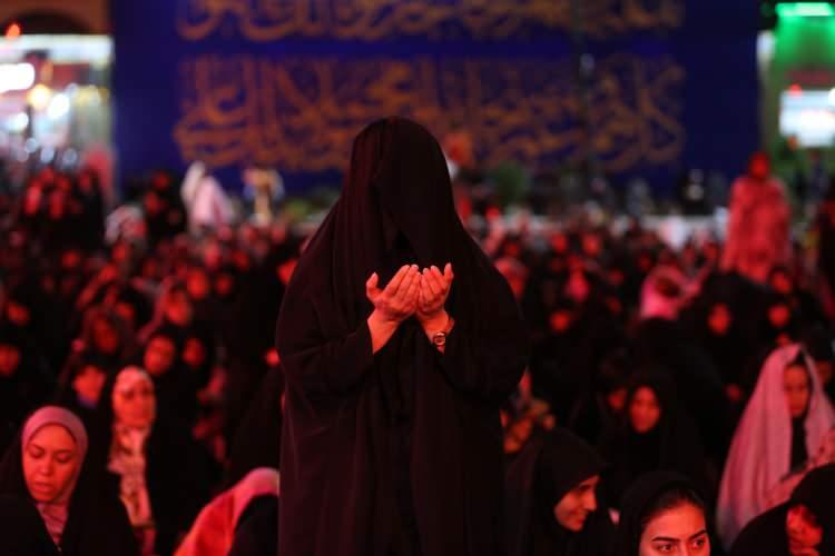 İran Kadir Gecesini kutladı