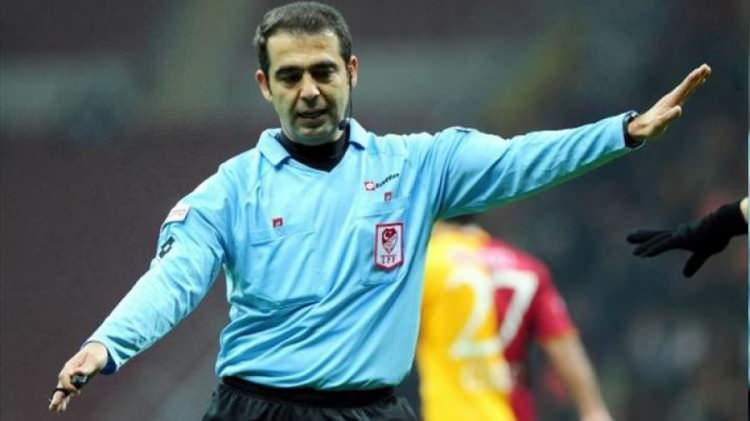 <p>Eski MHK Başkanı ve eski Süper Lig Hakemi Kuddusi Müftüoğlu da AK Parti Antalya 7. sıra adayı oldu.</p>