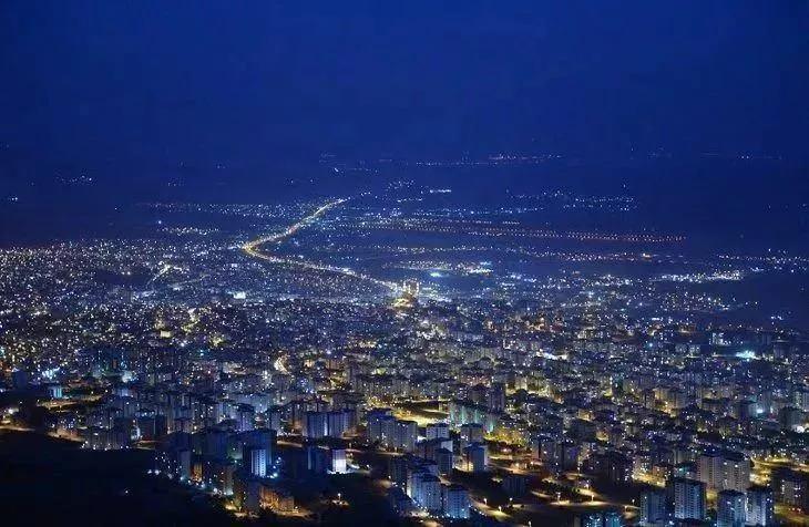 <p><strong>KAHRAMANMARAŞ</strong></p>

<p>Erkek: 76.8</p>

<p>Kadın: 81.5</p>

<p>Genel Ortalama: 79.1</p>
