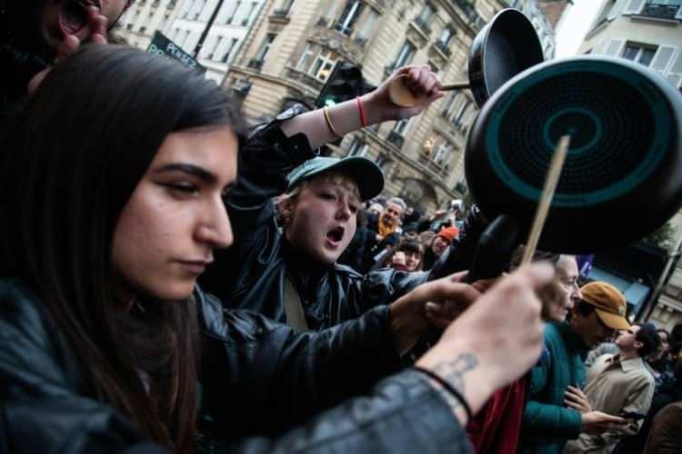 <p>"Herkesin emekliliğini garanti altına almak için bu değişikliklere ihtiyaç vardı." İfadesini kullanan Macron, daha fazla çalışmanın tüm ülke için daha fazla refah oluşturacağını savunmuştu.</p>

