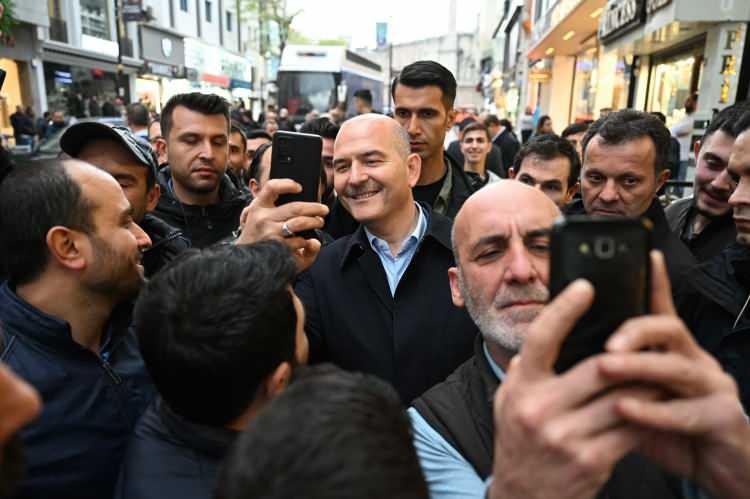 <p>Laleli #T&uuml;rkiyeY&uuml;zyılı'na hazır.</p>

<p>İftar &ouml;ncesi Laleli'de, esnafımız ve hemşehrilerimizle&nbsp;</p>
