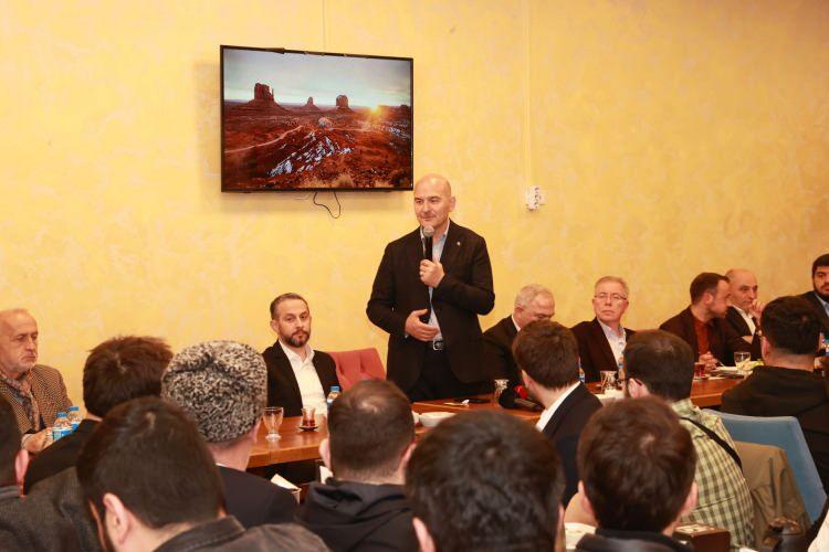 <p>Sahur vaktinin bereketini Fatih'te, gen&ccedil;lerimizle paylaştık.</p>

<p>Rabbim bu m&uuml;barek gecenin h&uuml;rmetine yapılan duaları kabul eylesin.</p>
