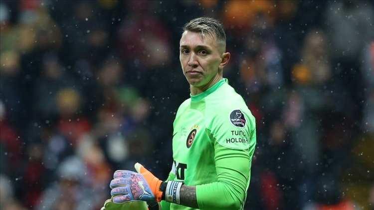 <p><strong>Fernando Muslera,</strong><br />
<br />
</p>