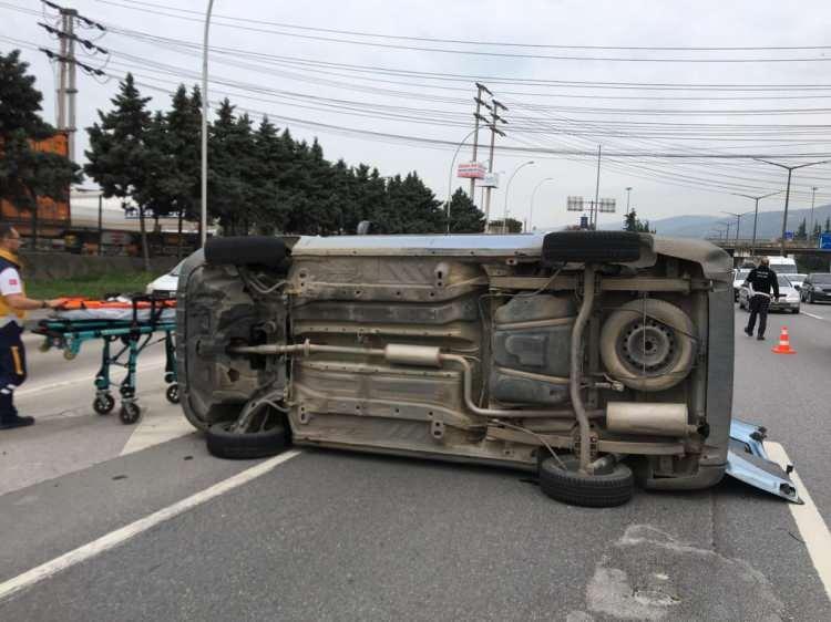 <p> Yaralılar, olay yerindeki ilk müdahalelerinin ardından Derince Eğitim ve Araştırma Hastanesi’ne kaldırıldı. </p>
