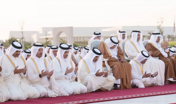 <p><strong>DOHA / KATAR</strong></p>

<p> </p>

<p>Katar'da binlerce kişi Ramazan Bayramı namazını, başkent Doha'daki statta eda etti.</p>
