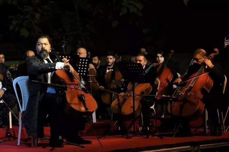 <p><strong>ULUSAL ORKESTRASI ORDUSUNDAN BÜYÜK OLAN ÜLKE HANGİSİDİR?</strong></p>
<p>Vatikan'dan sonra dünyanın en küçük ikinci ülkesi olan Monako Prensliği’nin ulusal orkestrasında görev alan insan sayısı ordusundaki personel sayısından daha fazladır. </p>
<p> </p>