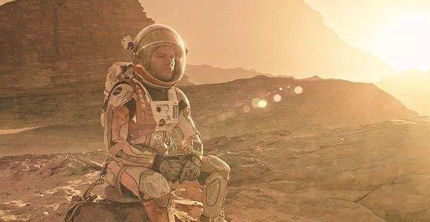 <p><strong>DÜNYA'DA 90 KİLO OLAN BİRİ MARS'TA KAÇ KİLODUR?</strong></p>
<p>Yerçekimi farkı nedeniyle Dünya'da 90 kilo olan biri Mars'ta sadece 35 kilodur.</p>
<p> </p>