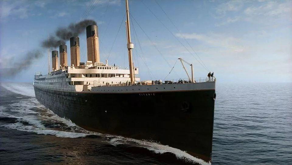 <p><strong>TARİHİN EN BÜYÜK DENİZ FACİASI HANGİSİDİR?</strong></p>
<p>Alman seyahat gemisi Wilhelm Gustloff, 30 Ocak 1945 günü bir SSCB denizaltısı tarafından batırıldı ve 9 bin 343 kişi hayatını kaybetti. </p>
<p> </p>