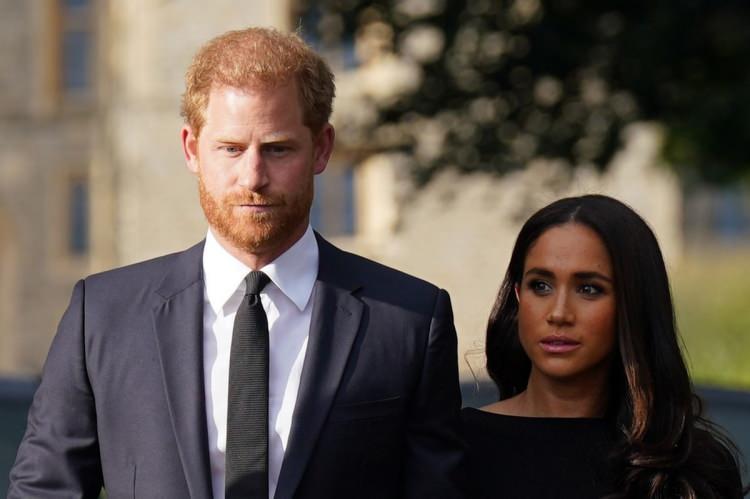 <p><span style="color:#000000"><strong>İletişimde istediği yanıtı alamayan Markle'ın törene katılmayacağı iddia edildi.</strong></span></p>