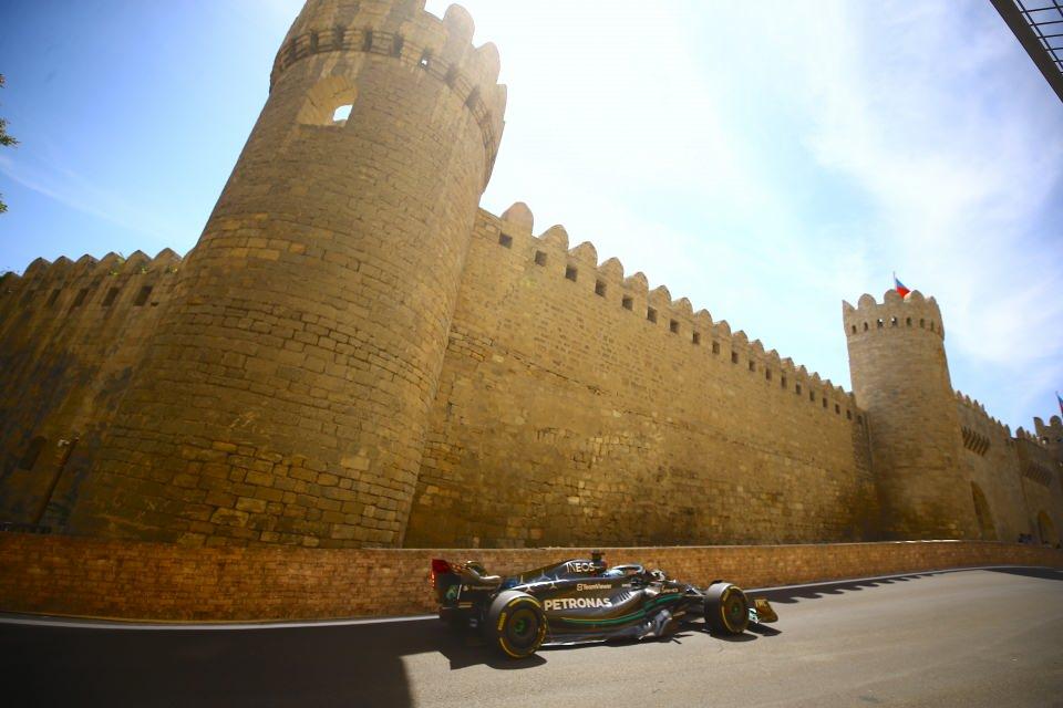 <p>Bakü'de, Formula 1 Şampiyonasının 4. yarışı Azerbaycan Grand Prix'i koşuldu.</p>
<p> </p>