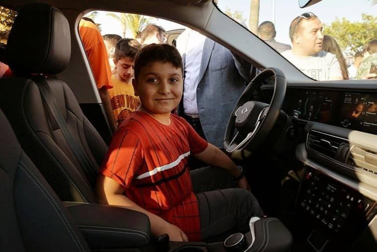 <p>Vade ise 36 ay. 800 bin-1.2 milyon TL arasındaki otomobillerde kredi kullanımı yüzde 30. Vade ise 24 ay. 1 milyon 200 bin-2 milyon TL arasında olan araçlarda ise kredi kullanımı yüzde 20'yi aşamıyor.</p>
<p> </p>