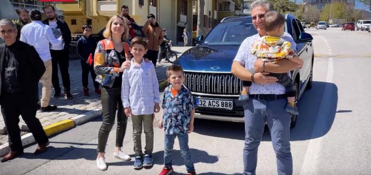 <p>Ceyda Toygun, heyecanını <strong>"Türkiye adına çok gururluyuz ama ilk bize çıkması onur verici bizim için yani hiç tahmin etmediğimiz bir şeydi. Şaşkınız hala"</strong> sözleriyle ifade etti.</p>
