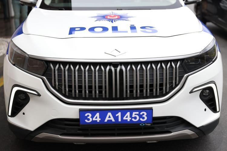 <p>Türkiye’nin ilk yerli ve milli otomobili Togg, polis arabası olarak ilk kez görüntülendi. </p>
