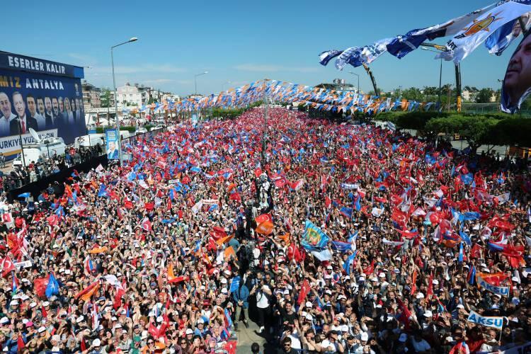 <p><strong><a href="https://www.yasemin.com/" target="_blank"><span style="color:rgb(255, 255, 255)">(Yasemin.com)</span></a></strong></p>
