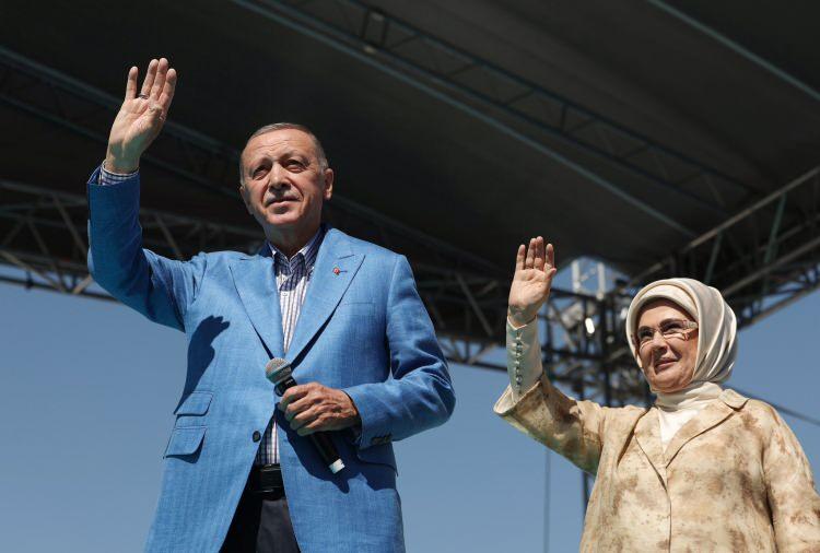 <p><span style="color:#800000"><strong>"GÖNLÜ ERCİYES'TEN YÜCE KAYSERİ" </strong></span><strong><a href="https://www.yasemin.com/" target="_blank"><span style="color:rgb(255, 255, 255)">(Yasemin.com)</span></a></strong></p>
<p> </p>